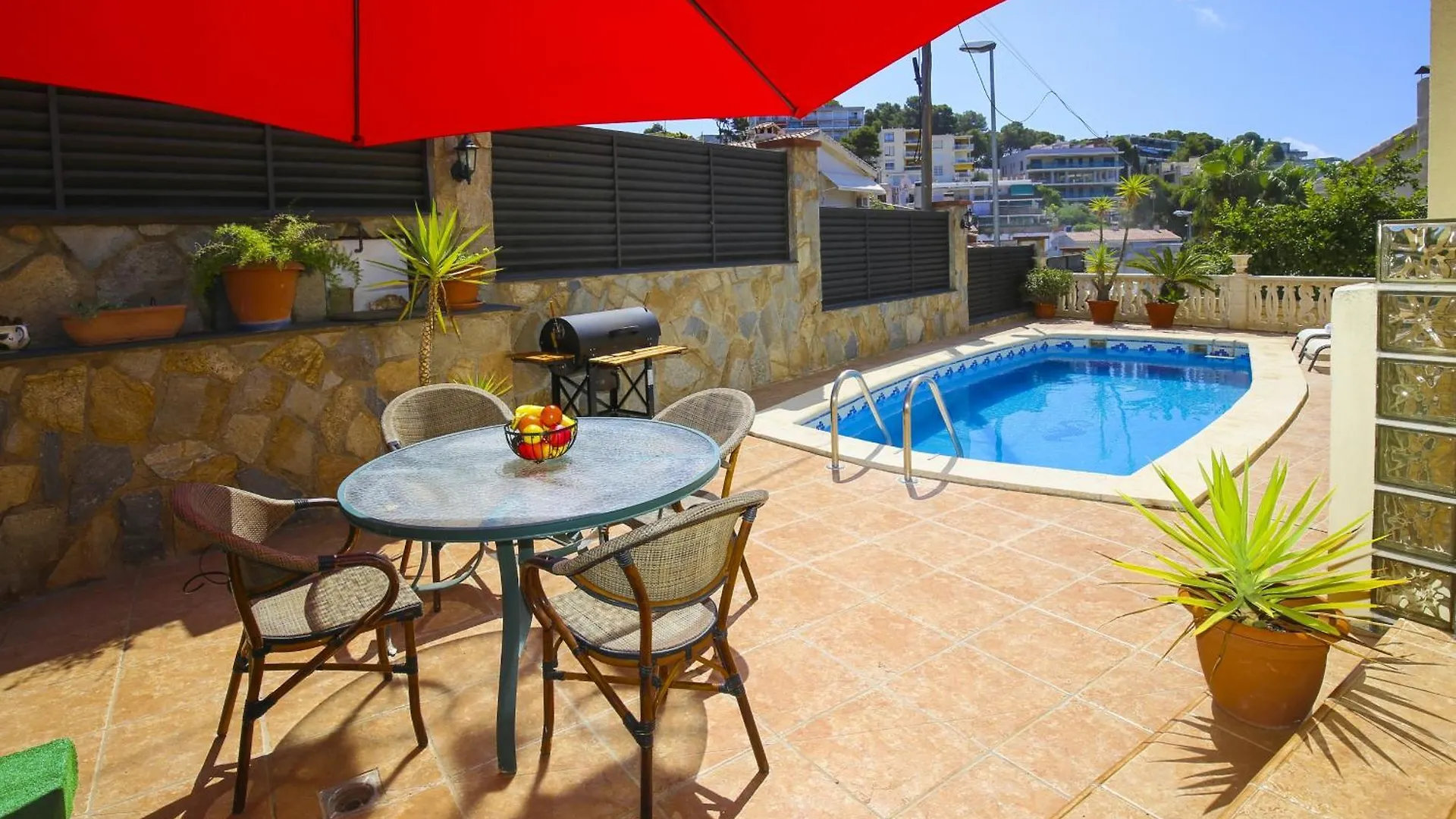 Pins Villa Planet Costa Dorada Salou